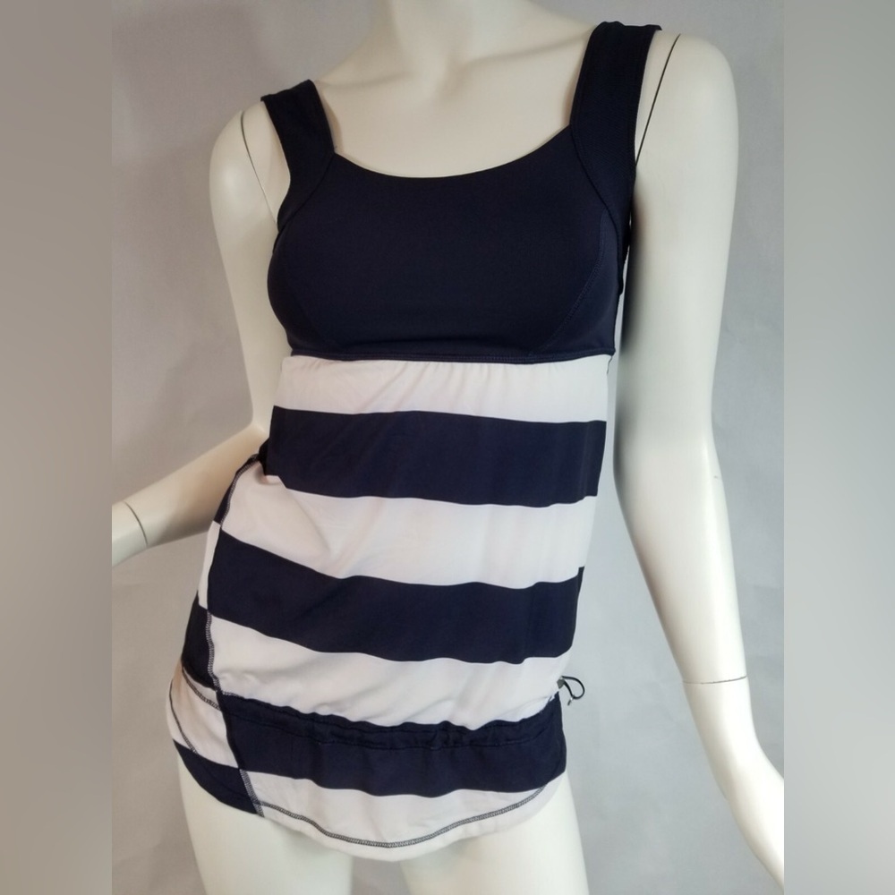 Lululemon Run: Chase Me Tank, Navy/White